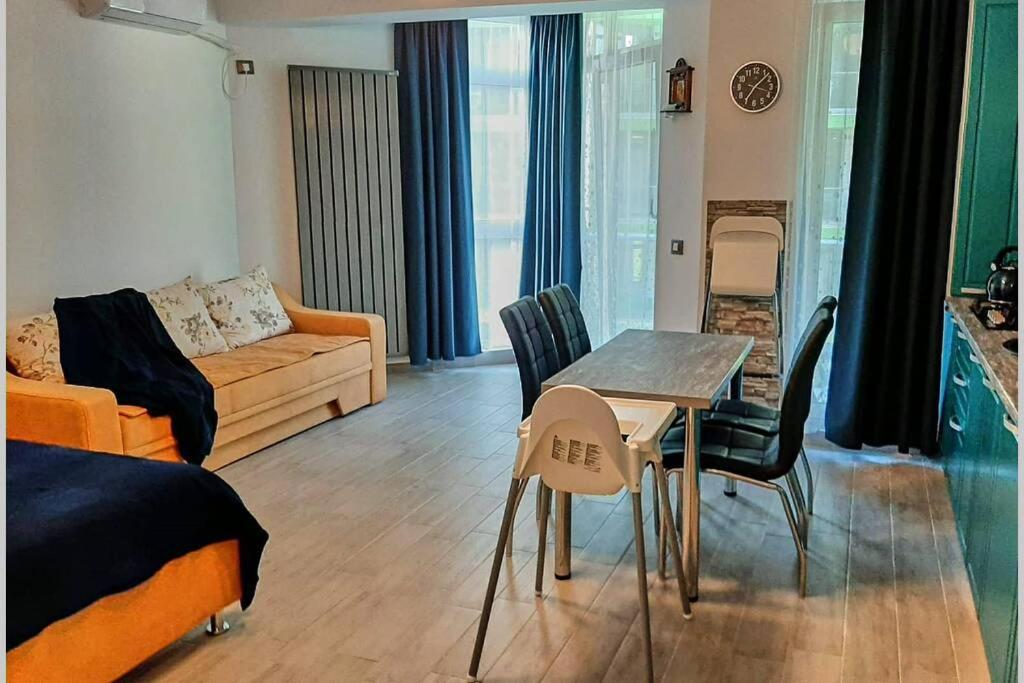 Eka Studio - Pool & Spa Beach Resort Năvodari Zewnętrze zdjęcie