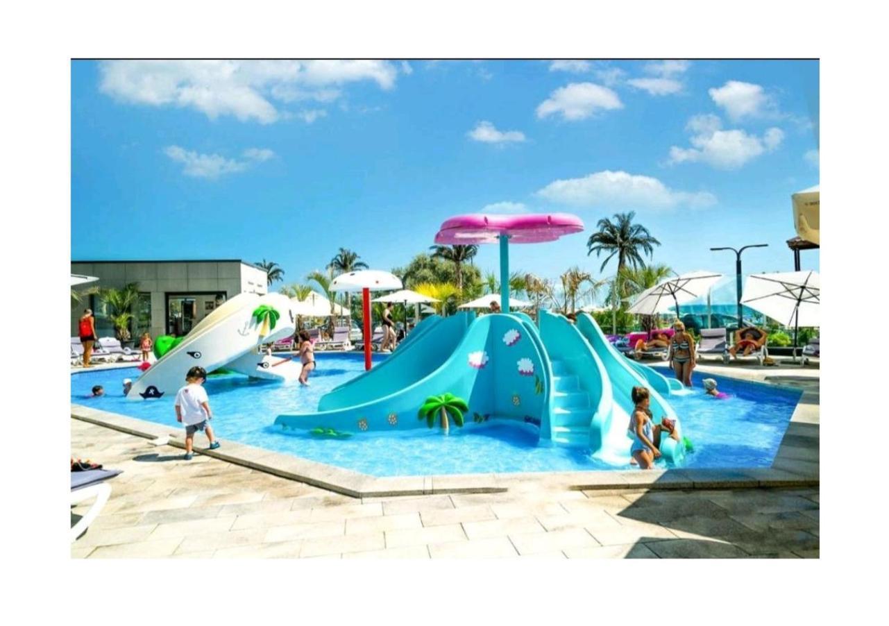 Eka Studio - Pool & Spa Beach Resort Năvodari Zewnętrze zdjęcie